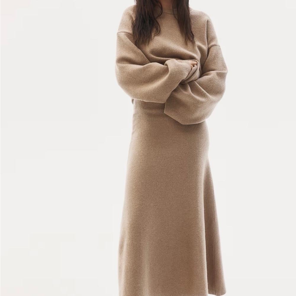 Never Worn - image 1